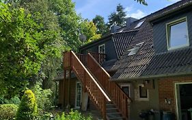 Ferienwohnung auf einem Resthof zentral gelegen mit viel Natur und Tieren